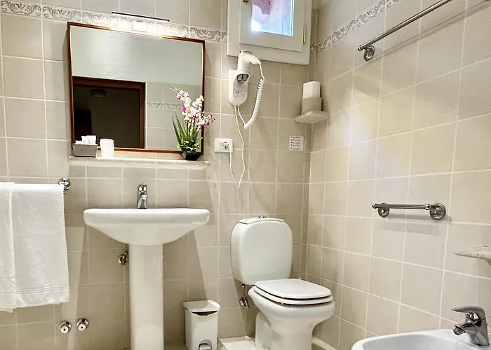 Elle Palace - Simply Elegant בית הארחה 3*