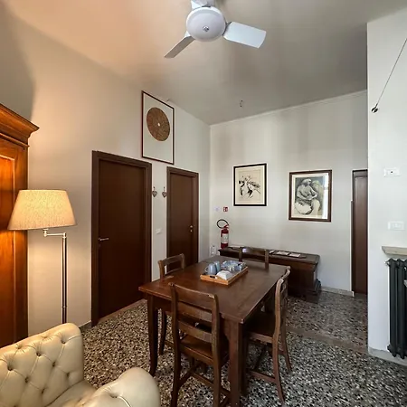 Elle Palace - Simply Elegant Guest house *