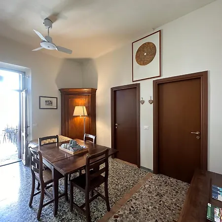 Penzion Elle Palace - Simply Elegant Verona