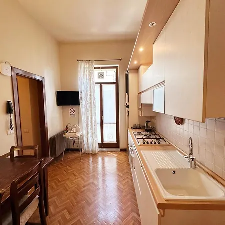 Elle Palace - Simply Elegant