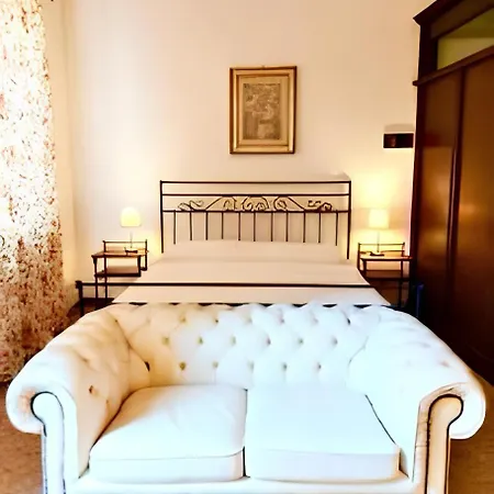 Elle Palace - Simply Elegant