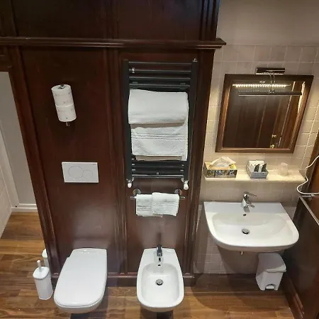 Elle Palace - Simply Elegant Guest house *