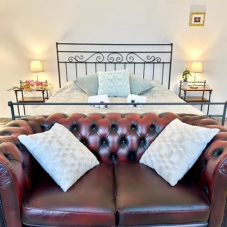 Elle Palace - Simply Elegant