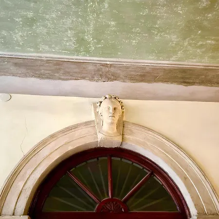 Elle Palace - Simply Elegant Guest house