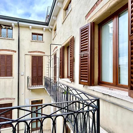 Guest house Elle Palace - Simply Elegant Verona