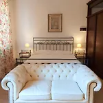 Elle Palace - Simply Elegant 招待所 3*