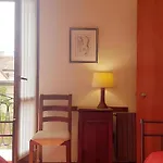 Elle Palace - Simply Elegant