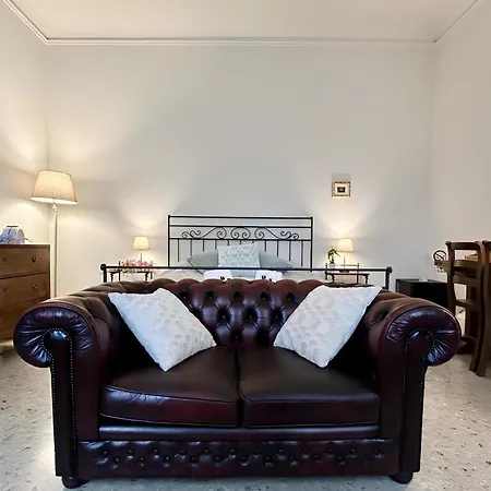 Elle Palace - Simply Elegant Maison d'hôtes *