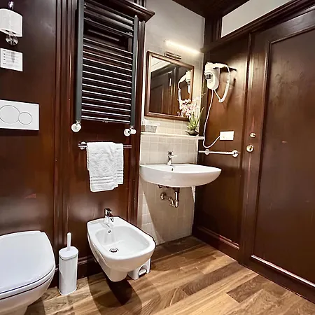 Elle Palace - Simply Elegant Gasthuis Verona