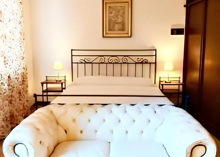 Elle Palace - Simply Elegant