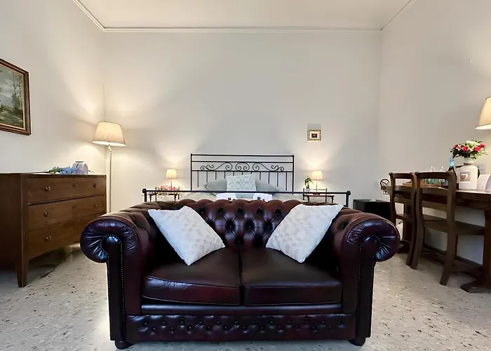 Elle Palace - Simply Elegant Πανσιόν 3*